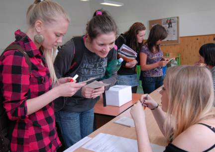 Studentské volby na Obchodní akademii Kollárova