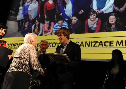 Jsou to vysokoškolští studenti a jejich nezisková organizace Mise naděje.