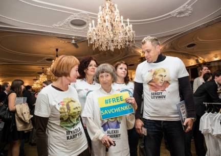 Hosté vyjadřovali podporu ukrajinské pilotce Savčenkové