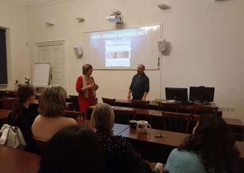 Debata s Květoslavou Princovou na Caritas VOŠ sociální v Olomouci. 